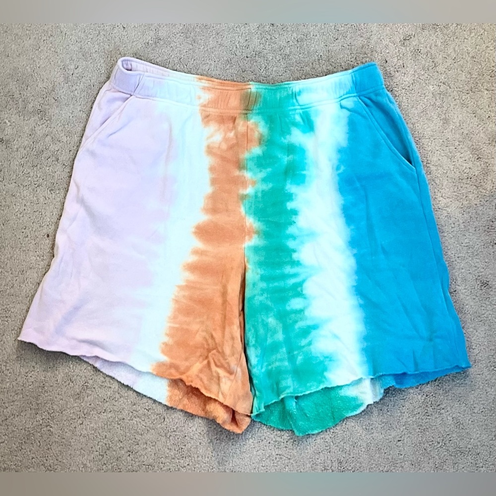 Tie dye shorts size XL